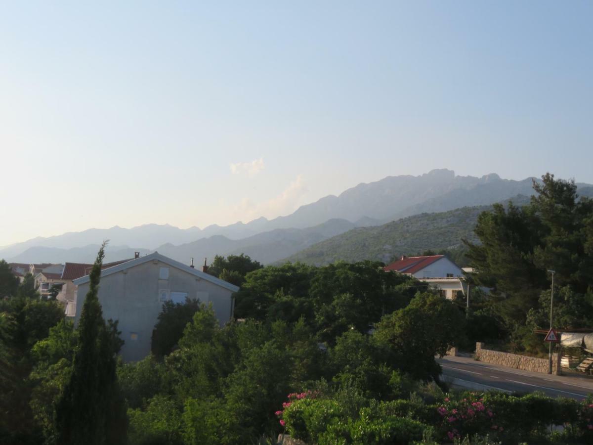 Vila Velvet Hotel สตารีกราด-ปาเคลนีซา ภายนอก รูปภาพ